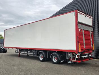 STEERING AXLE / LIFT AXLE / TAIL LIFT